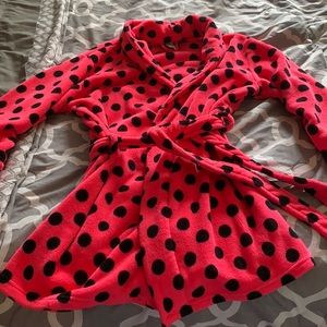 Victoria’s Secret Short Cozy Pink Polkadot Robe